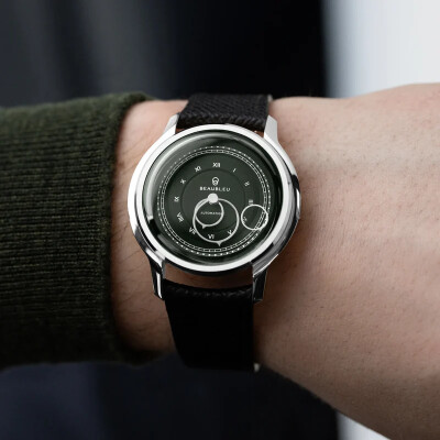 Montre BeauBleu La Pièce N.1 vert olive bracelet acier