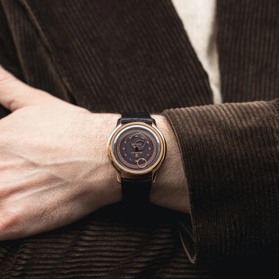 Montre BeauBleu La Pièce N.1 moka bracelet en cuir marron grainé