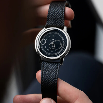 Montre BeauBleu La Pièce N.1 empire blue bracelet en cuir bleu grainé