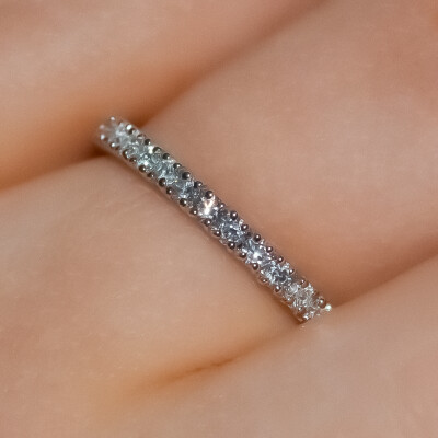 Alliance Infini en or blanc et diamants