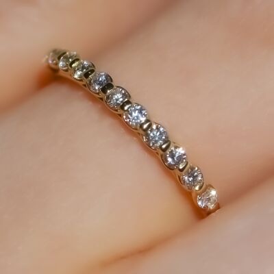 Alliance Bulles en or jaune et diamants