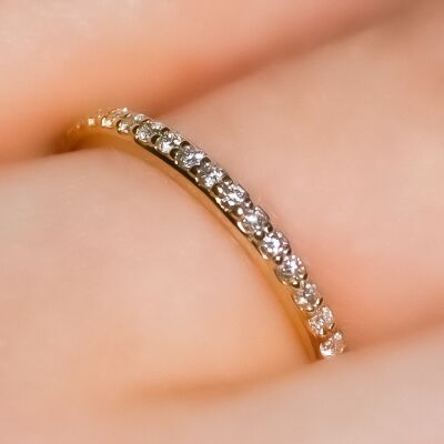 Alliance Infini en or jaune et diamants