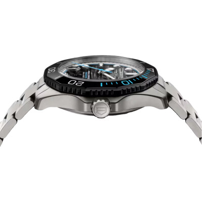 Montre TAG Heuer Aquaracer Professional 500 Date Automatic en titane 42 mm