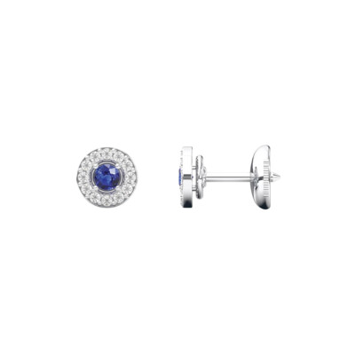 Boucles d'oreilles 1897 en or blanc, saphirs bleus et entourage diamants