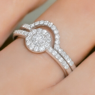 Bague 1897 en or blanc et diamants