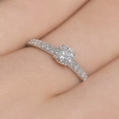Bague Infini en or blanc, diamant certifié et diamants