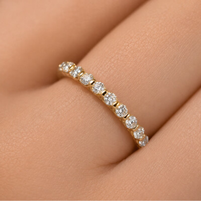 Alliance Bulles en or jaune et diamants