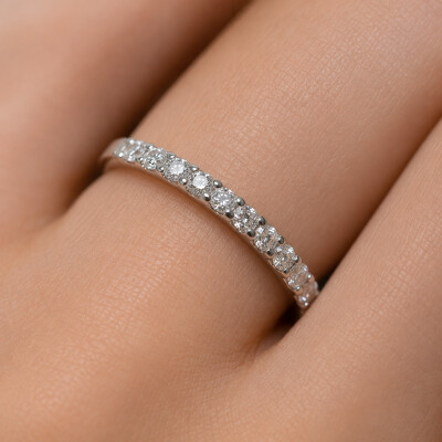 Alliance Infini en or blanc et diamants