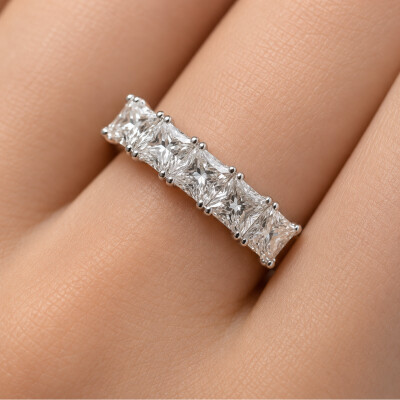 Bague Art Déco en or blanc et diamants