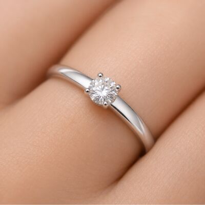 Solitaire Infini en or blanc diamant