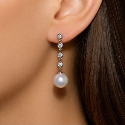 Boucles d'oreilles Bulles en or blanc, perles d'eau douce et diamants