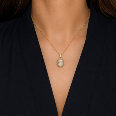 Collier en or jaune pavé diamants