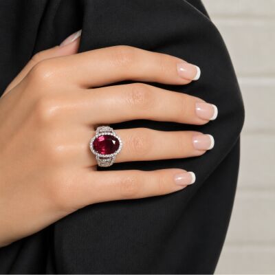 Bague en or blanc, rubellite et diamants