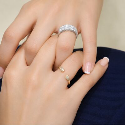 Bague en or jaune et diamants