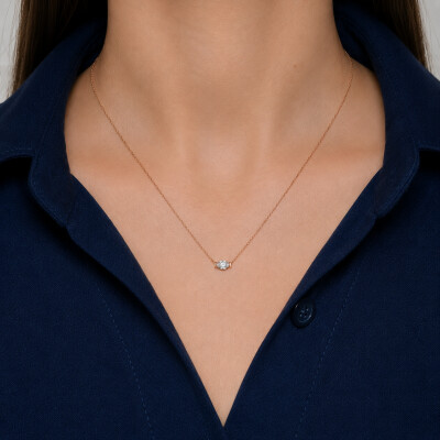 Collier en or rose et diamants