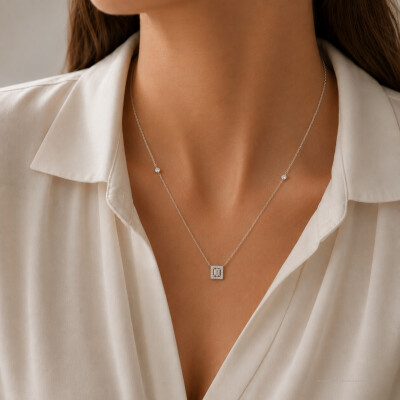Collier Art Déco en or blanc et diamants