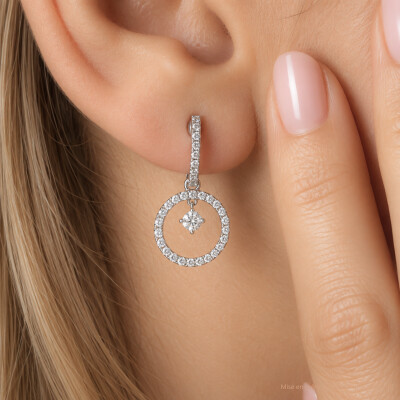 Boucles d'oreilles Infini en or blanc et diamants