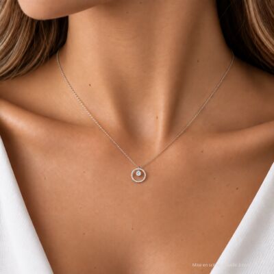 Collier 1897 en or blanc, diamant et entourage diamants