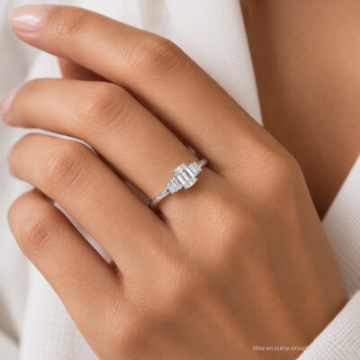 Bague Art déco en or blanc et diamants
