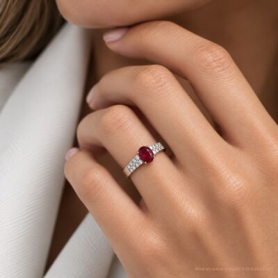 Bague Infini en or blanc, rubis et diamants