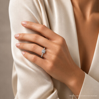 Bague Art Déco en or blanc et diamants