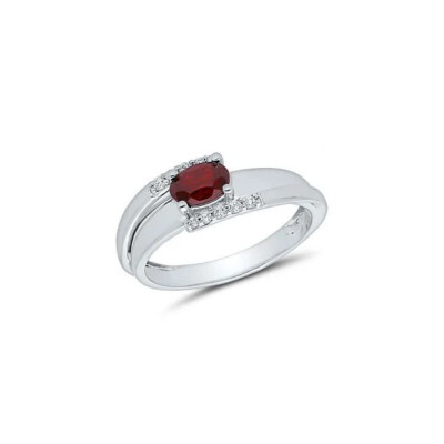 Bague Or Blanc Rubis Ovale et Diamants Croisés