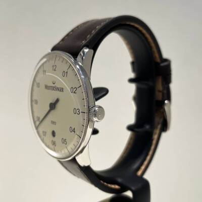 Montre MeisterSinger Neo Plus NE403