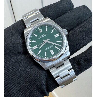 Montre Rolex Oyster Perpetual 124300.