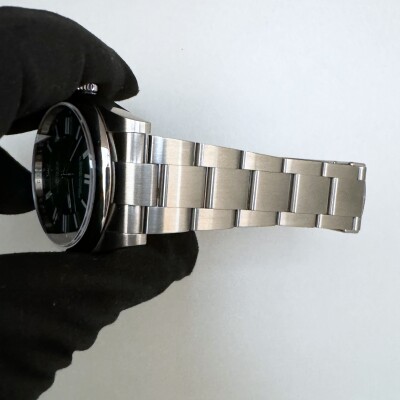 Montre Rolex Oyster Perpetual 124300.