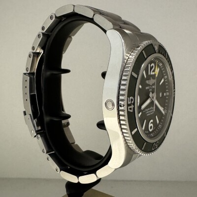 Montre Breitling Superocean II Automatic 44 Outerknown
