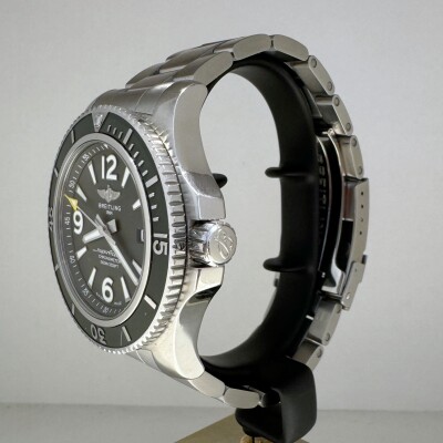 Montre Breitling Superocean II Automatic 44 Outerknown