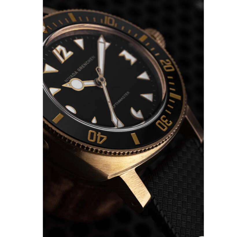 MONTRE NIVADA GRENCHEN DEPTHMASTER BRONZE.