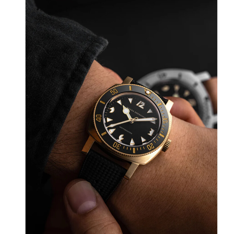 MONTRE NIVADA GRENCHEN DEPTHMASTER BRONZE.