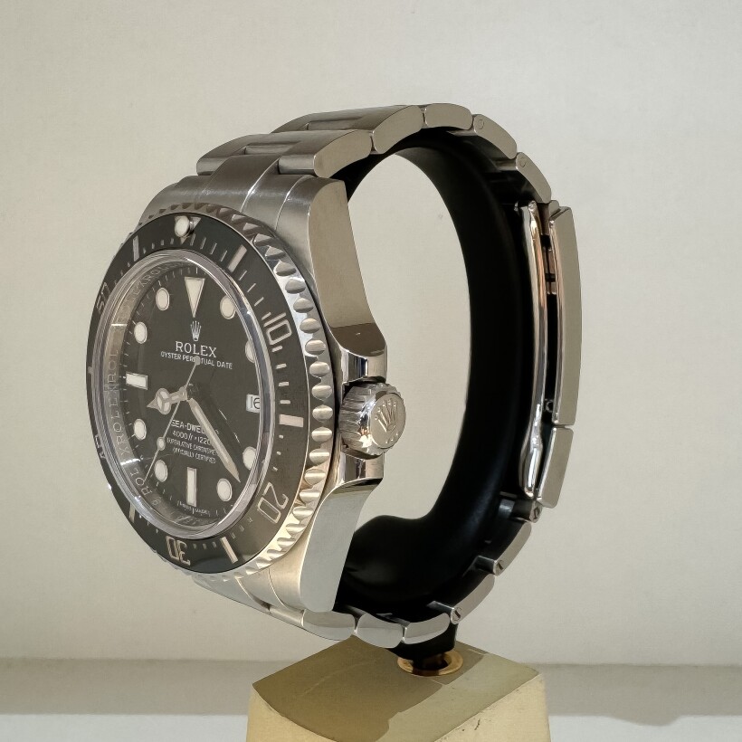 MONTRE ROLEX SEA DWELLER 4000 116600