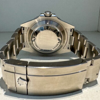 Montre Rolex Sea Dweller 50th anniversaire 126600.