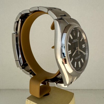 Montre Rolex Oyster Perpetual 41 124300.