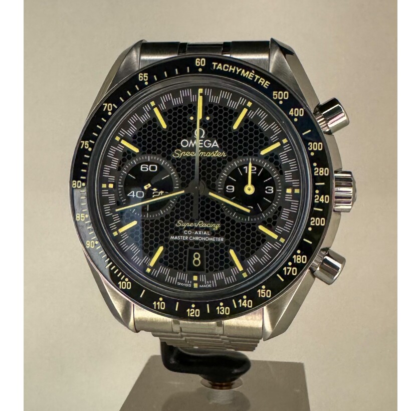 Montre OMEGA Speedmaster Super Racing Chronographe Co-Axial Master Chronometer 44.25mm