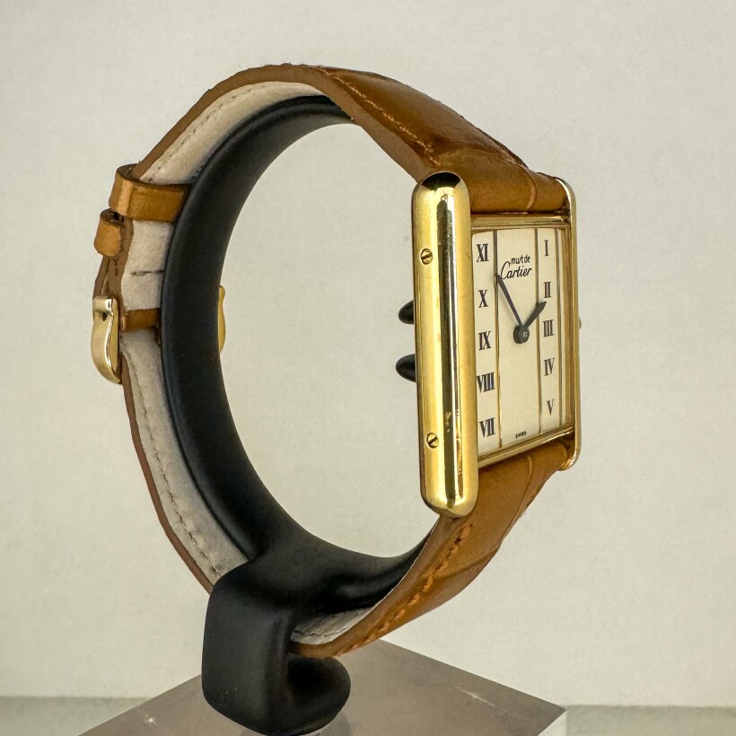 Montre Cartier Tank Must Vermeil 681006.