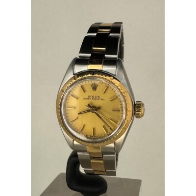 Montre Rolex Oyster Perpetual 26 6724.