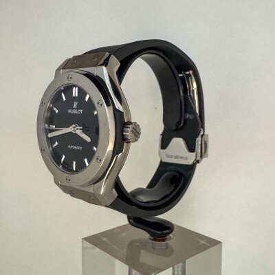 Montre Hublot Classic Fusion Titanium 38mm