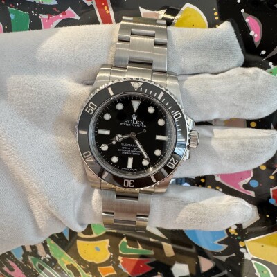 Montre Rolex Submariner No date 114060.