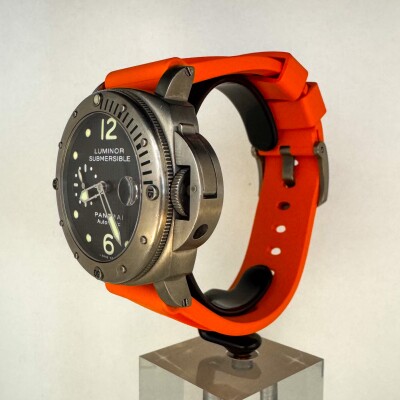 Montre Panerai Luminor Submersible Titane PAM00025.