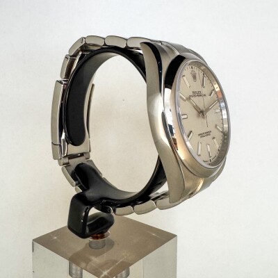 Montre Rolex Oyster Perpetual 39 114300.