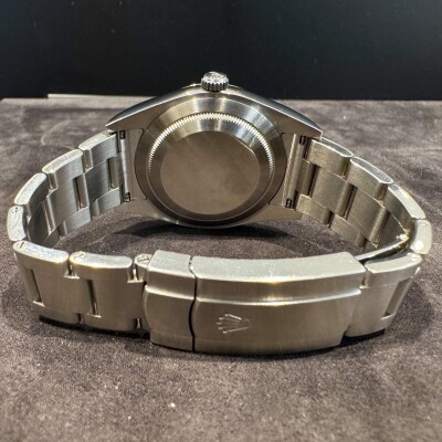 Montre Rolex Oyster Perpetual 39 114300.