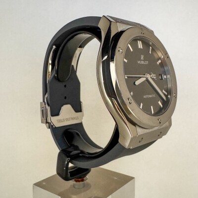 Montre Hublot Classic Fusion Racing Grey Titanium 45mm