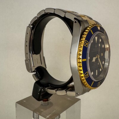 Montre Rolex Submariner Date 16613.