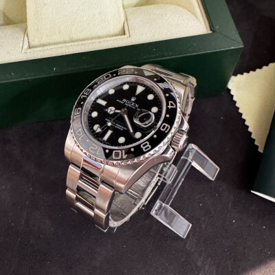 Montre Rolex Gmt-master II 116710LN.