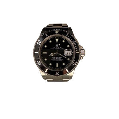 Montre Rolex Submariner Date 16610.