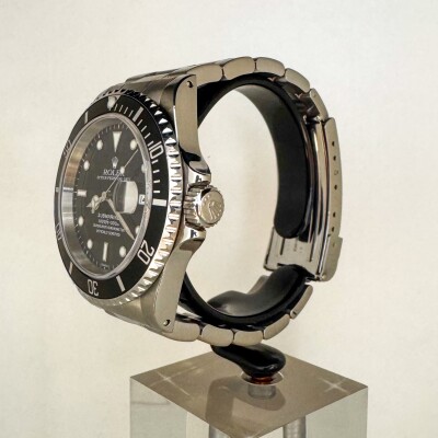 Montre Rolex Submariner Date 16610.