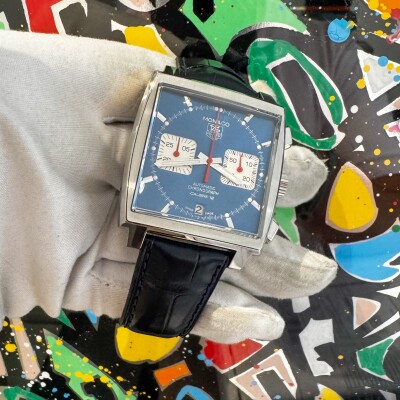 Montre TAG Heuer Monaco Chronographe Calibre 12 CAW2111